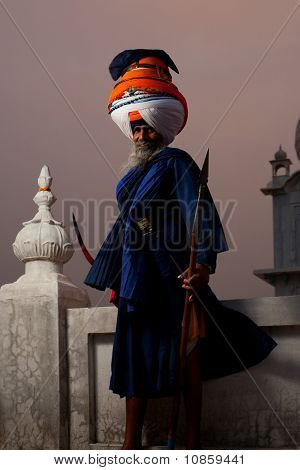 Líder Sikh Gurudwara velho