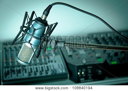 Radio.