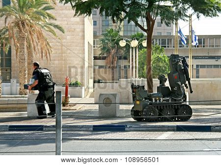 Mine Clearance Suspicious Object In Beer Sheva, Israel
