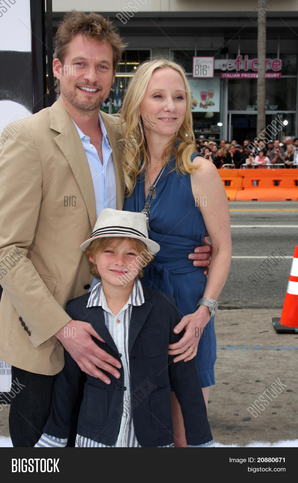 LOS ANGELES - JUN 12: Image & Photo (Free Trial) | Bigstock