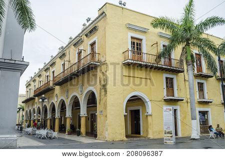 VERACRUZ, MEXICO- SEPTEMBER 27, 2017: Antique yellow building at the historic center of veracruz, Mexico