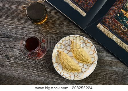 Shekerbura With Nuts And Honey