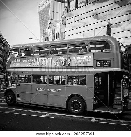 Double Decker Bus in black and white, London, UK, 30/12/2015