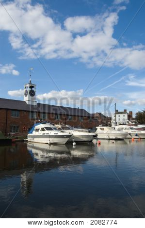 Stourport Canal bassin