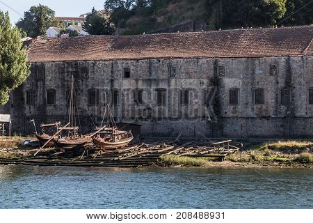 Wooden Slipway And Rabelo Boats On The Bank Of The River Douro - Porto, Portugal