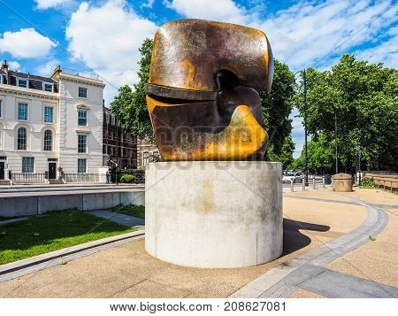 Moore Sculpture Titled Locking Piece In London, Hdr