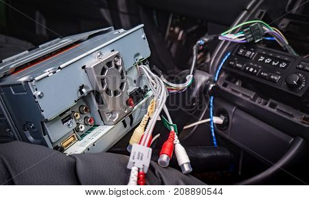 install new 2 din radio in the old car