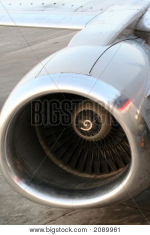 Boeing 737-300 Engine