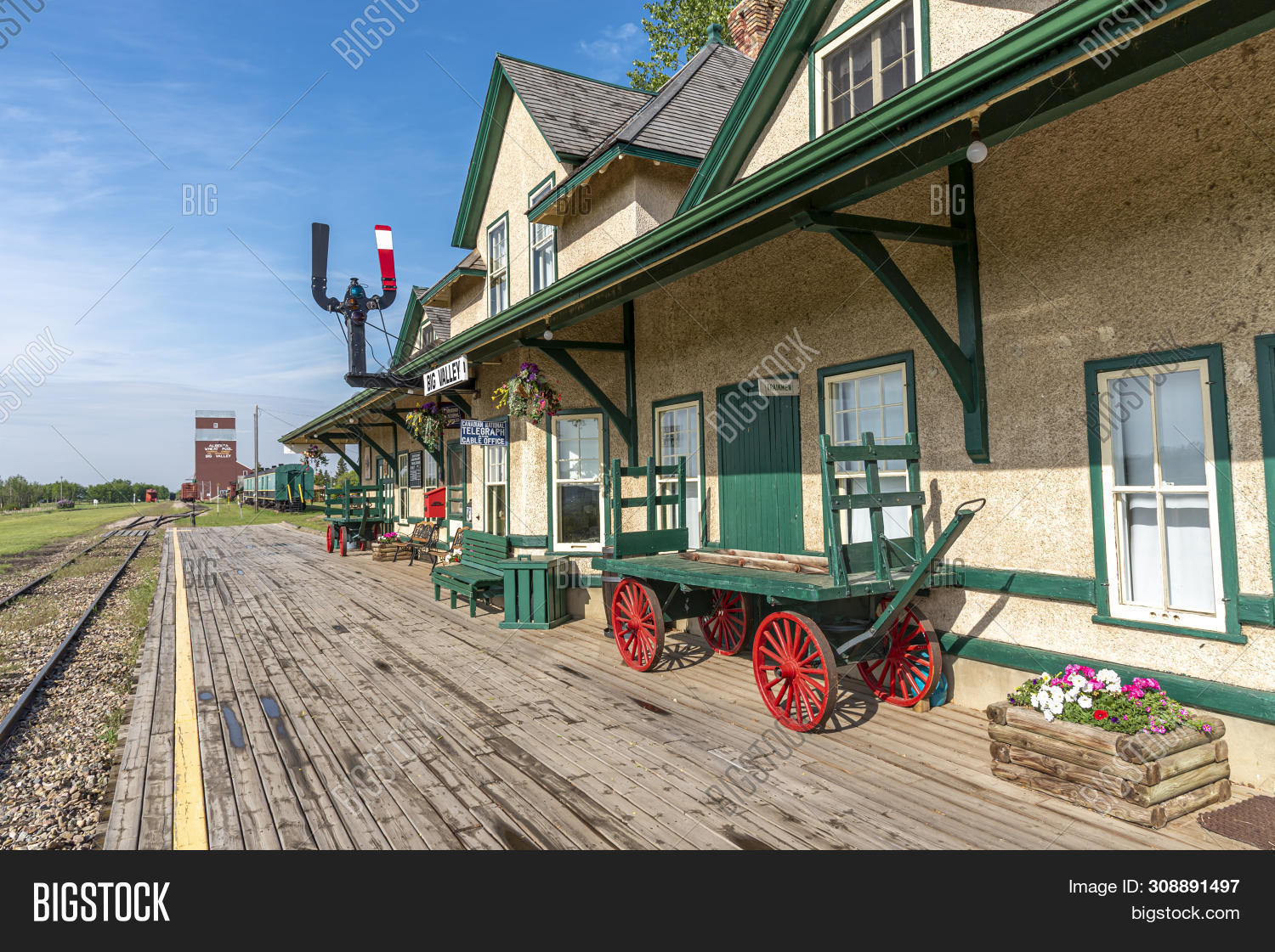 Big Valley, Alberta Image & Photo (Free Trial) Bigstock