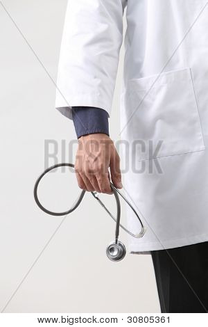 stethscope tutan doktor portresi yakın çekim