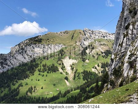 Bockmattlistock Mountain Above The Valley Wagital Or Waegital And Alpine Lake Wagitalersee (waegital