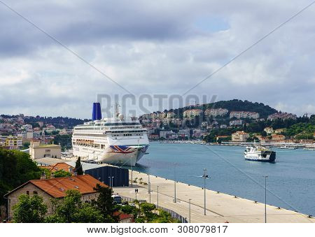 Dubrovnik, Croatia - 22 May 2019: Oriana Cruise Ship In P And O Cruise Line Docked In The Dubrovnik 