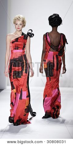 Zang Toi