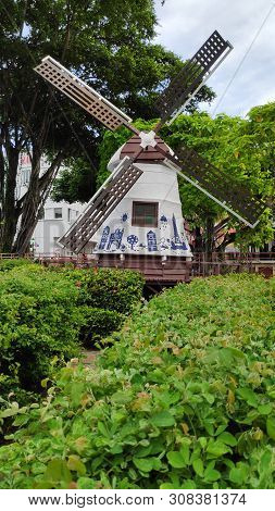 Melaka, Malaysia - 25 Jun, 2019: Windmill In The Jonker Street Is The Centre Street Of Chinatown In 