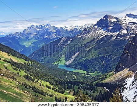 An Unbelievable View Of Lake Obersee And The Oberseetal Alpine Valley, Nafels (naefels) - Canton Of 