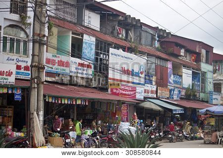 Dien Bien Phu, Vietnam - August 13: Houses Along A Busy Street On August 13, 2012 In Dien Bien Phu, 
