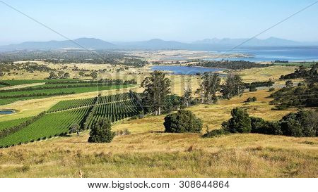 Wide View Of Great Oyster Bay And Freycinet Peninsula In Tasmania