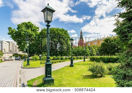 Moscow, Russia - June 02, 2019: View Of Aleksandrovskiy Garden Near Walls Of Moscow Kremlin On A Bac
