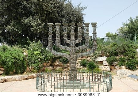 Jerusalem, Israel - May 01, 2019: Giant Menorah In The  Wohl Rose Park In Jerusalem Next To The Knes