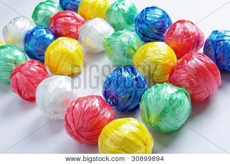 ลูกมีสีสัน ด้วยเชือก