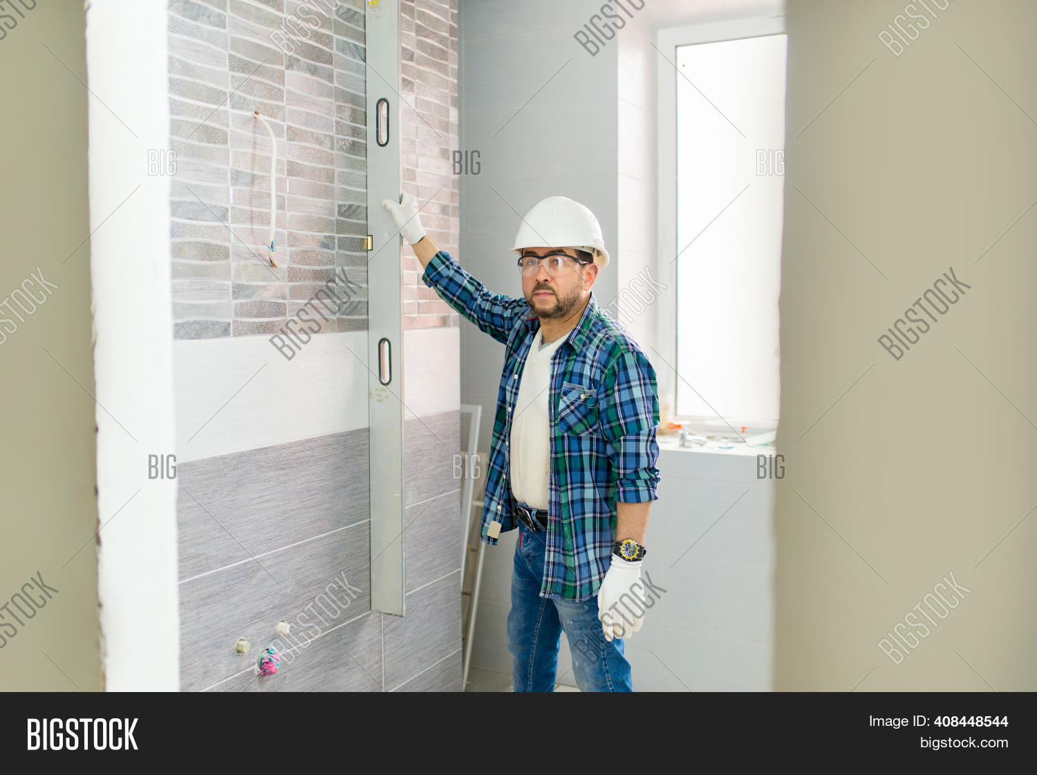 Builder Checks Image & Photo (Free Trial) | Bigstock