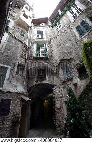 Dolceacqua (im), Italy - December 19, 2017: View Of Old Houses In The Inside Of Dolceacqua Village, 