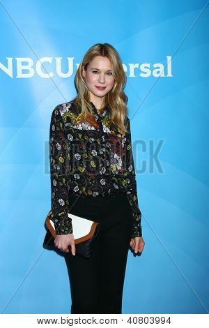 LOS ANGELES - JAN 7: Kristen Hager navštěvuje NBCUniversal 2013 TCA zimní tisková Tour v Langham H