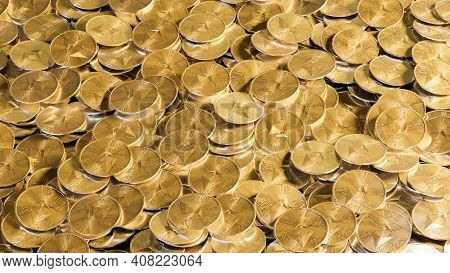 Groups Of Etherum Coins On Table, Cryptocurrency Trading And Investment Concept.