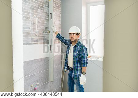 Builder Checks Image & Photo (Free Trial) | Bigstock