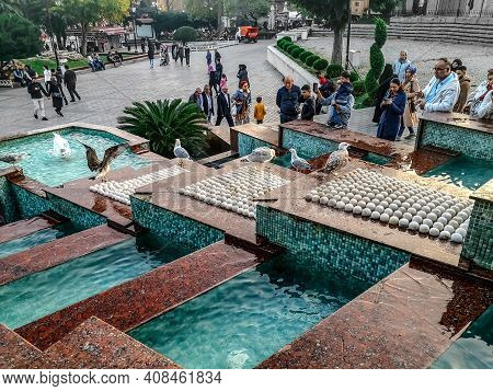 Istanbul, Turkey - October 29, 2019: Seagulls Sit On A Cascading Fountain At Mehmet Akif Ersoy Park 