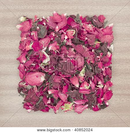 Secchi pot-pourri di petali di rose