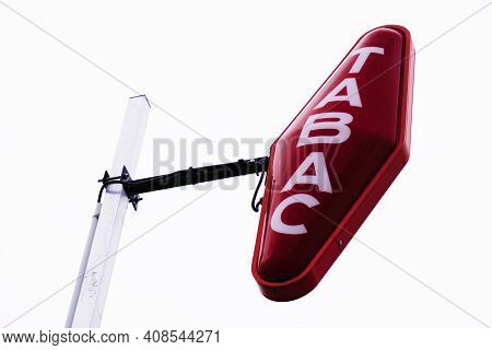 Bordeaux , Aquitaine France - 02 13 2021 : Tabac Text White Brand Sign Text And Logo Red Shop Of Fre