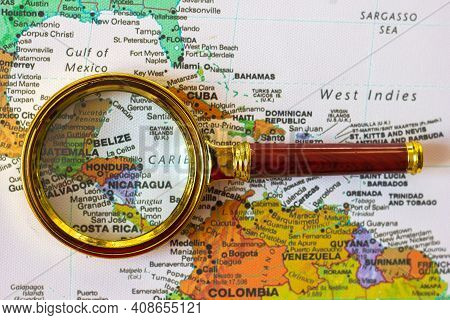 Lviv Ukraine-20 01 2021 : Honduras, El Salvador, Nicaragua,  And Other Countries  On A Map Of  South