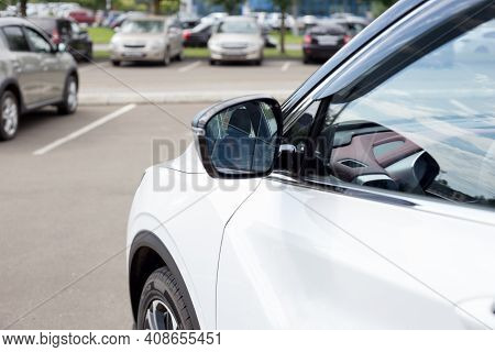 Russia, Izhevsk - August 14, 2020: Geely Showroom. New Modern Coolray Is Standing Near The Dealer Sh