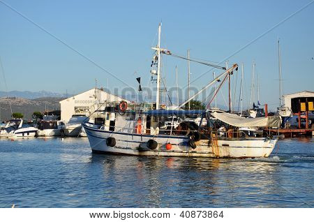 Il porto di Krk, Croazia