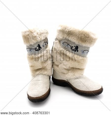Women's Winter Warm White Fur Boots. Made From Soft Muton And Natural Leather. Decorated With Suede 