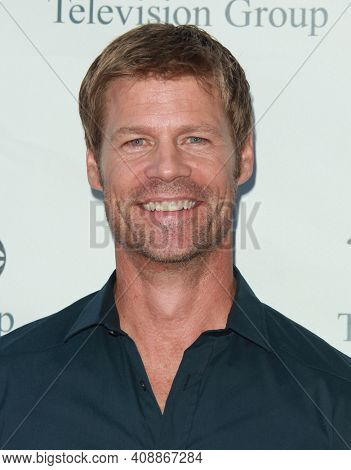 LOS ANGELES - AUG 08: Joel Gretsch arrives to the 2009 Disney-ABC Televison Group Summer Press Tour on August 08, 2009 in Pasadena, CA