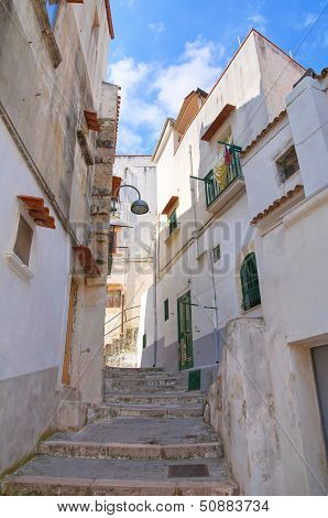 Alleyway. Rodi Garganico. Puglia. Italy.