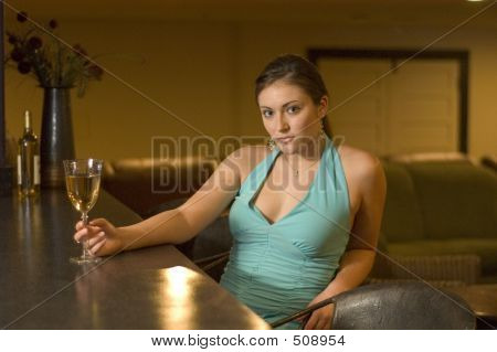 Giovane donna seducente