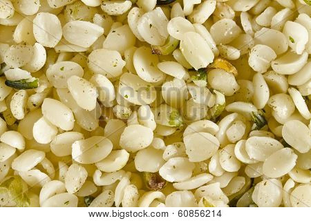 Shelled hemp seeds