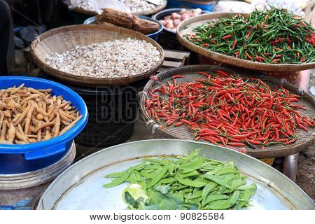 vegetable market in thailand