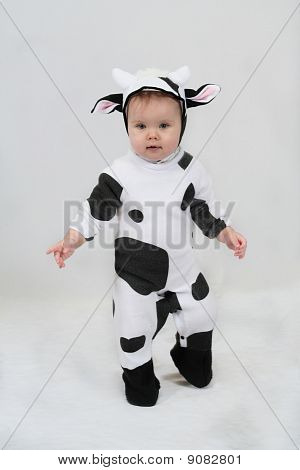 Menina infantil traje de vaca