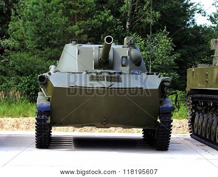 120Mm  Airborne Self-propelled Gun