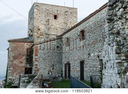 Malatesta fortress in a medieval village. Verucchio (Rimini), Italy.