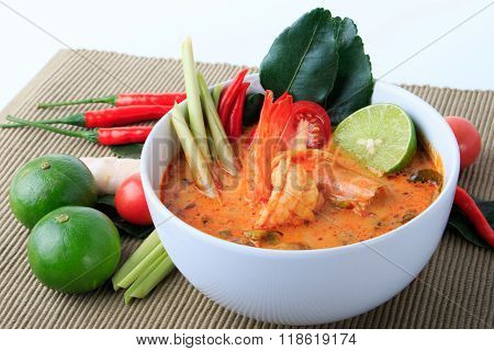 Thai Prawn Soup with Lemongrass (Tom Yum Goong) On Brown Cloth Background.