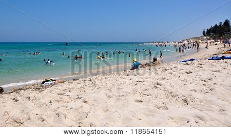 Cottesloe Beach: Holiday Break