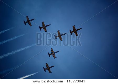 Avia show in blue skye
