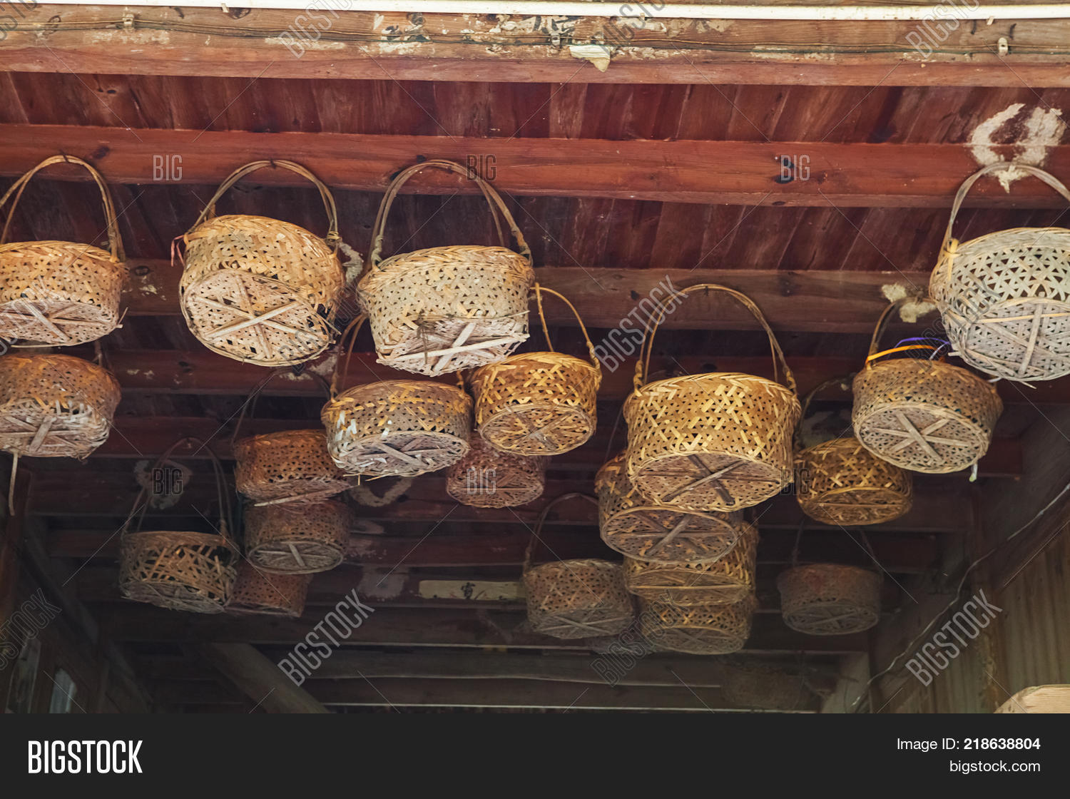 Bamboo Baskets 图片和照片(免费试用) | Bigstock