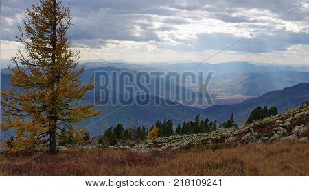 Kurtushibinskiy range of West Sayan Range, Autumn