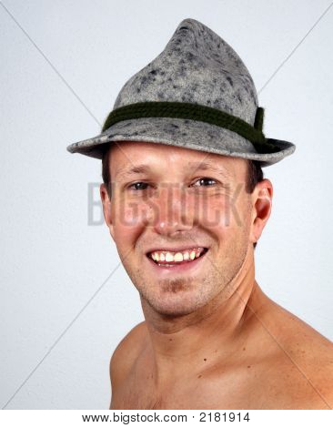 Joven agricultor sonriente